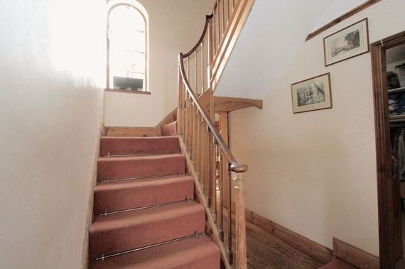 5&nbsp;Bedroom&nbsp;Detached