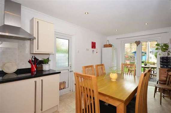 5 Bedroom Terraced