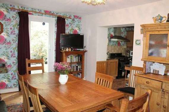 4 Bedroom Semi-Detac...