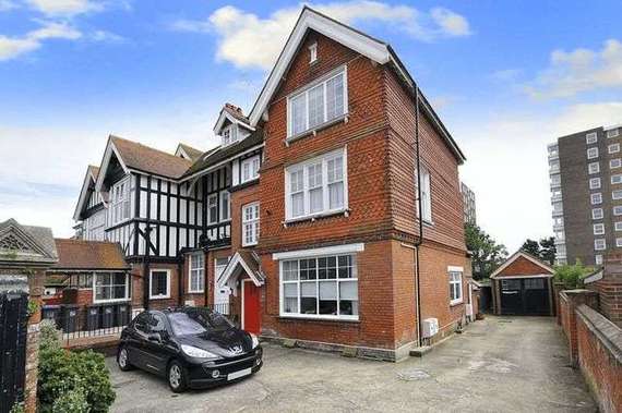 1 Bedroom Flat