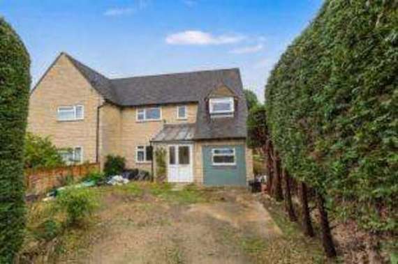 3 Bedroom Semi-Detac...