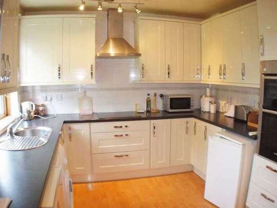 3 Bedroom Semi-Detac...