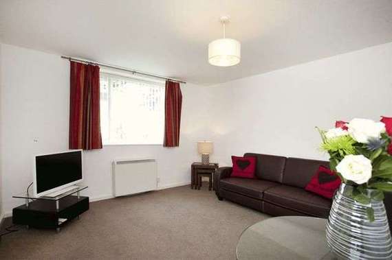1 Bedroom Flat