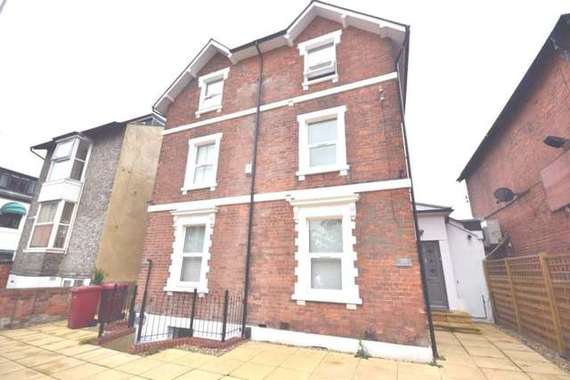 1 Bedroom House Shar...