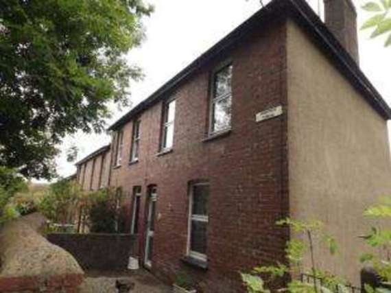 2 Bedroom End of Ter...