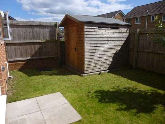 3 Bedroom End of Ter...