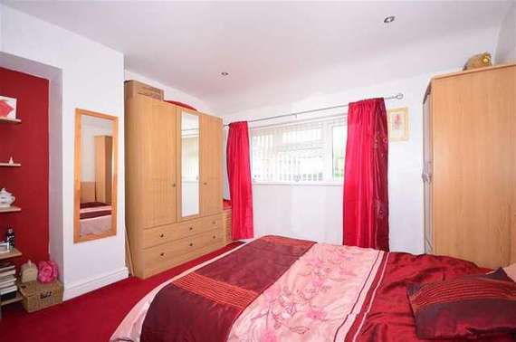 1 Bedroom Maisonette