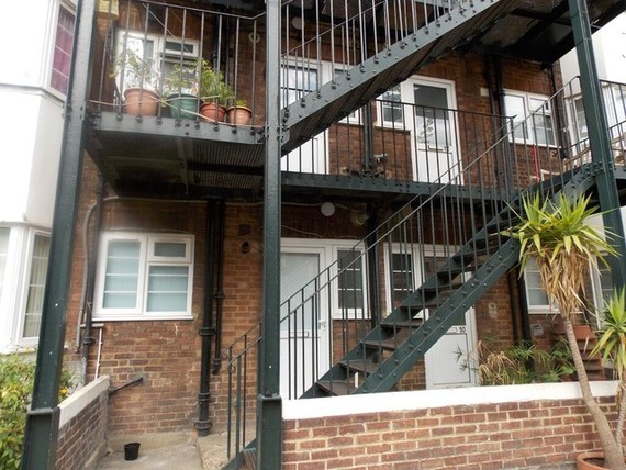2 Bedroom Apartment