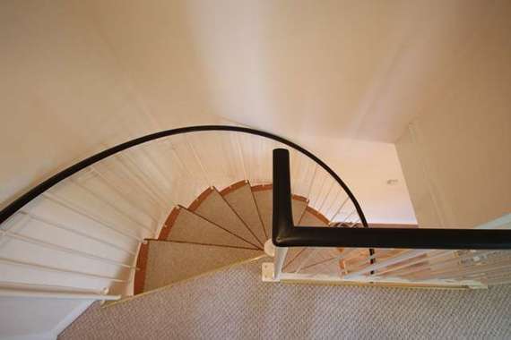 2 Bedroom End of Ter...