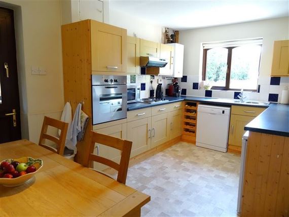 3 Bedroom Semi-Detac...