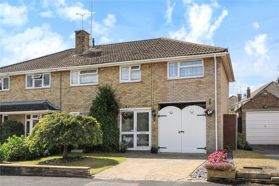 5 Bedroom Semi-Detac...