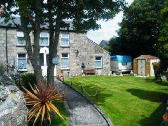 4 Bedroom End of Ter...