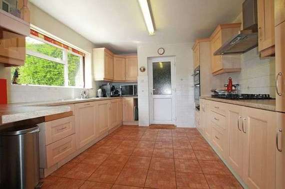 5 Bedroom Detached