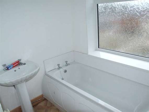 3 Bedroom Semi-Detac...