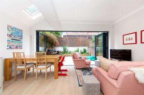 2 Bedroom Flat