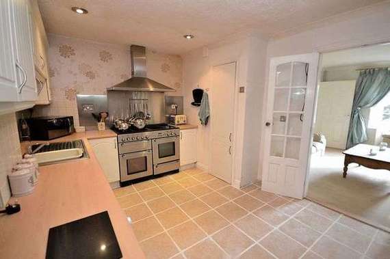 3&nbsp;Bedroom&nbsp;Semi-Detac...