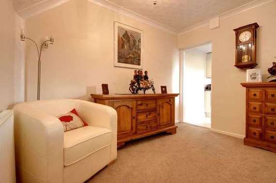3 Bedroom Semi-Detac...