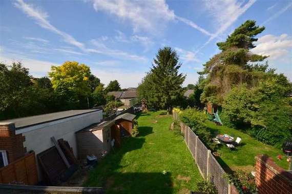 3 Bedroom Semi-Detac...