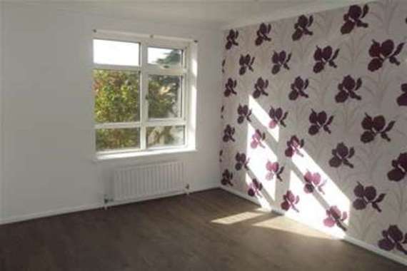 3 Bedroom Maisonette