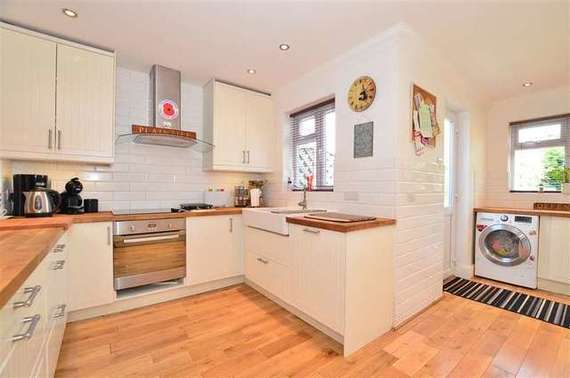 5 Bedroom End of Ter...