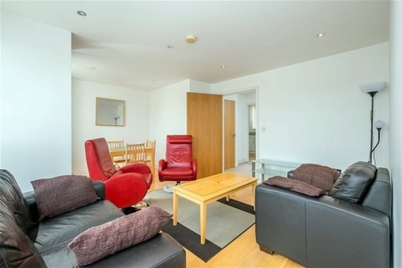2 Bedroom Flat