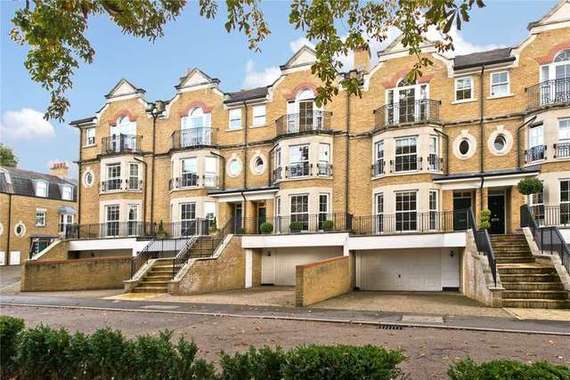 4 Bedroom Terraced