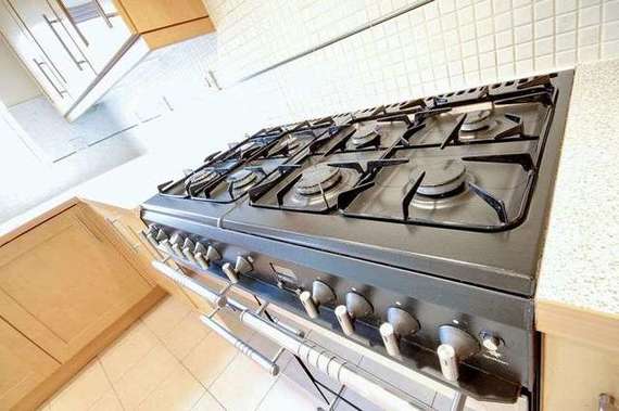 3 Bedroom Semi-Detac...