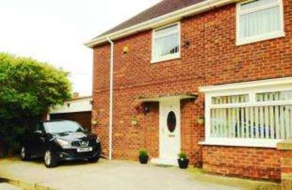 3 Bedroom End of Ter...