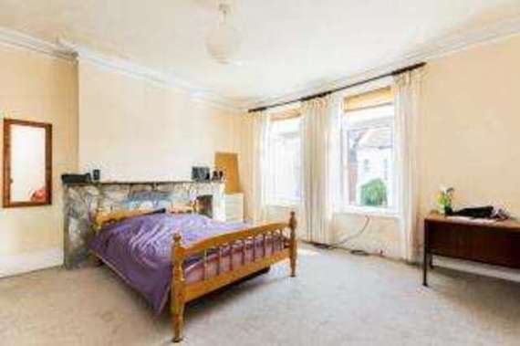 6&nbsp;Bedroom&nbsp;Terraced