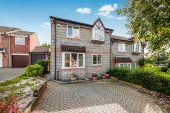 4 Bedroom Semi-Detac...
