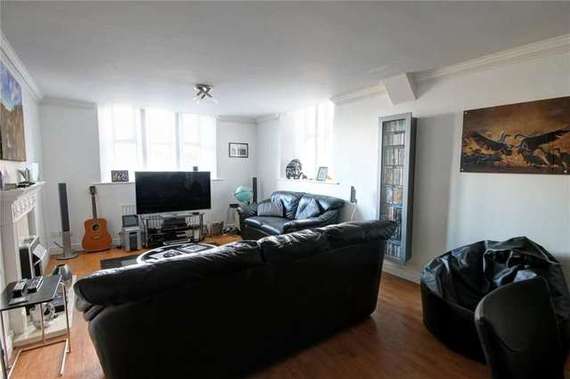 2 Bedroom Flat