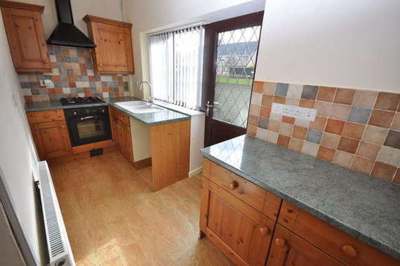 1 Bedroom End of Ter...