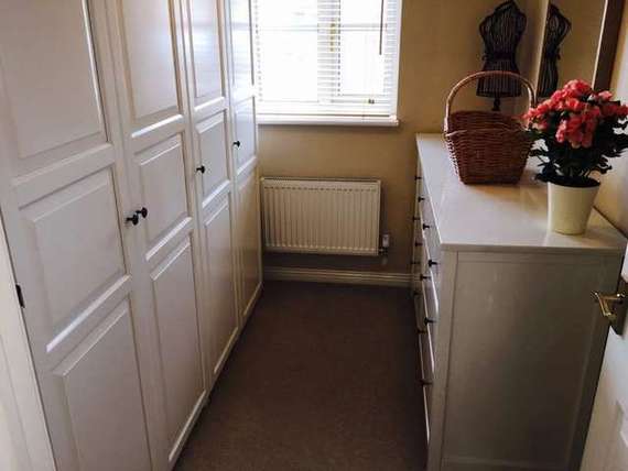 3 Bedroom End of Ter...