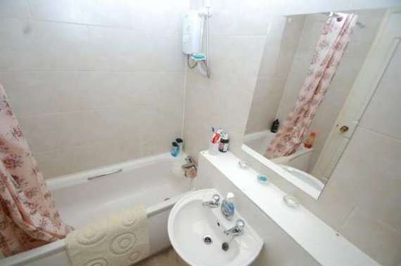 2 Bedroom Terraced