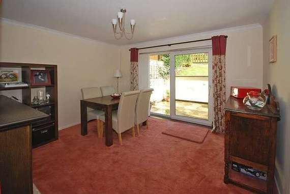 3 Bedroom End of Ter...