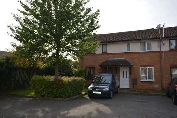 2 Bedroom End of Ter...