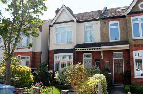 3 Bedroom End of Ter...