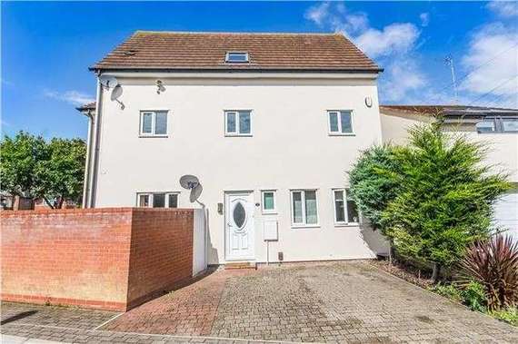 2&nbsp;Bedroom&nbsp;Detached