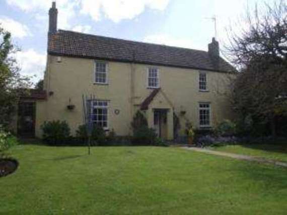 4 Bedroom Semi-Detac...