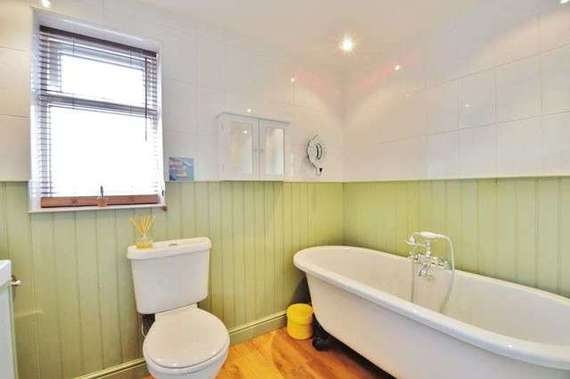 4 Bedroom Semi-Detac...