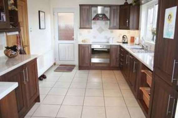 Maghaberry Manor  Maghaberry,...