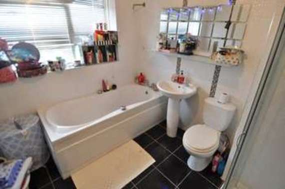 3 Bedroom Semi-Detac...