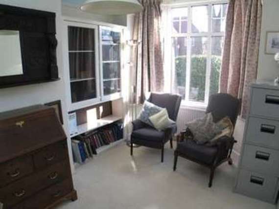 5&nbsp;Bedroom&nbsp;Detached