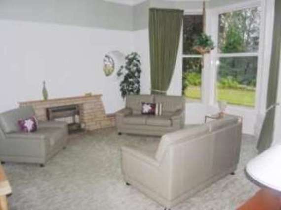 5&nbsp;Bedroom&nbsp;Detached