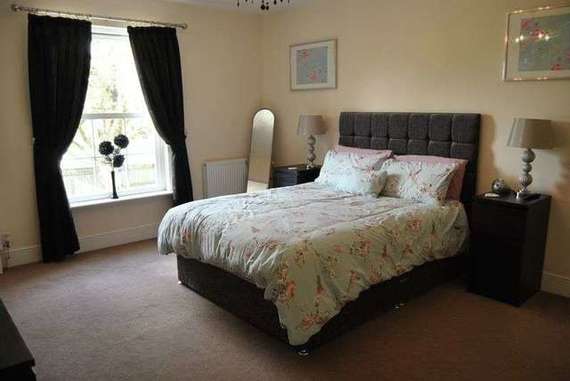 6&nbsp;Bedroom&nbsp;Detached