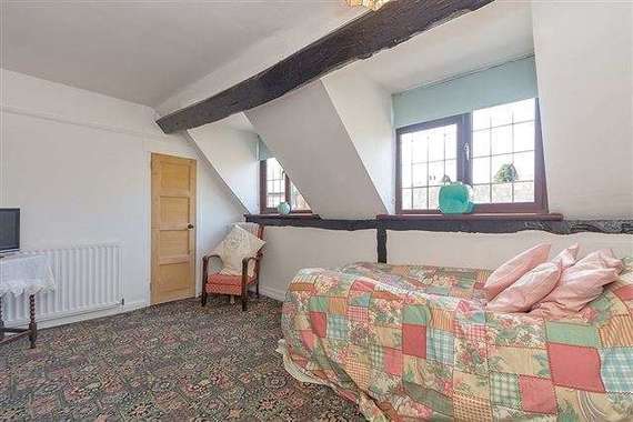 4&nbsp;Bedroom&nbsp;Semi-Detac...