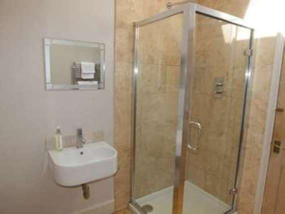 2 Bedroom Flat