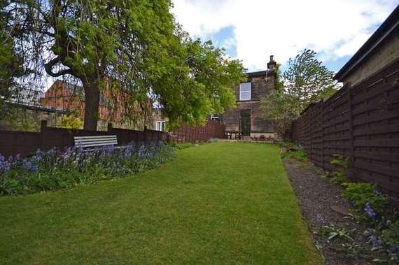 3&nbsp;Bedroom&nbsp;Semi-Detac...