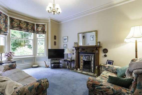 4&nbsp;Bedroom&nbsp;Semi-Detac...