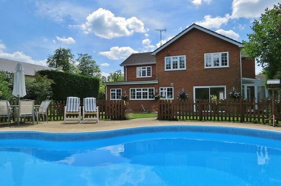 5&nbsp;Bedroom&nbsp;Detached